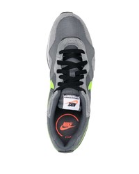 Chaussures de sport gris foncé Nike