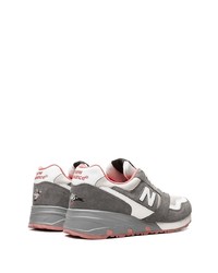 Chaussures de sport grises New Balance