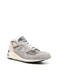 Chaussures de sport grises New Balance