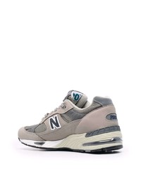 Chaussures de sport grises New Balance