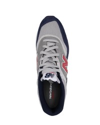 Chaussures de sport grises New Balance