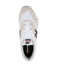 Chaussures de sport grises New Balance