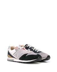 Chaussures de sport grises New Balance