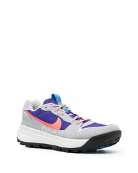 Chaussures de sport grises Nike