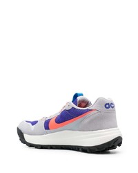 Chaussures de sport grises Nike