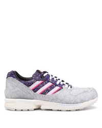 Chaussures de sport grises adidas