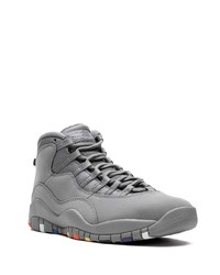 Chaussures de sport grises Jordan