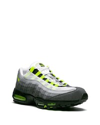 Chaussures de sport grises Nike