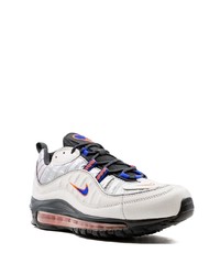 Chaussures de sport grises Nike