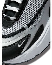 Chaussures de sport grises Nike