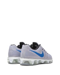 Chaussures de sport grises Nike