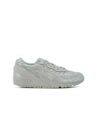 Chaussures de sport grises Asics