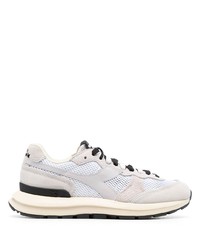 Chaussures de sport grises Diadora