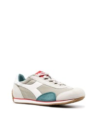 Chaussures de sport grises Diadora