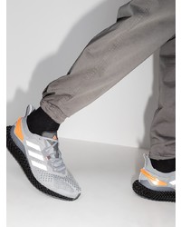 Chaussures de sport grises adidas