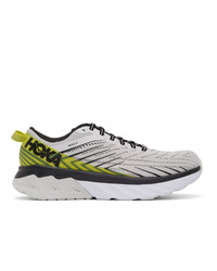 Chaussures de sport grises Hoka One One