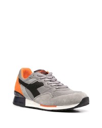 Chaussures de sport grises Diadora