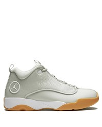 Chaussures de sport grises Jordan