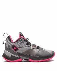 Chaussures de sport grises Jordan