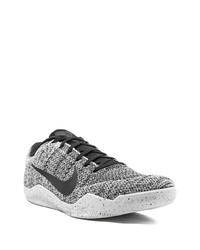 Chaussures de sport grises Nike