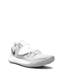 Chaussures de sport grises Nike