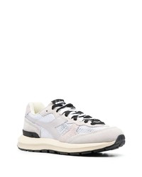 Chaussures de sport grises Diadora