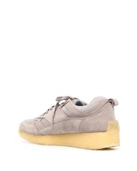 Chaussures de sport grises Clarks Originals