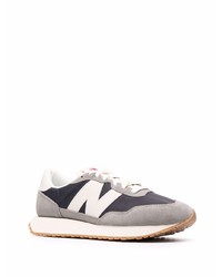 Chaussures de sport grises New Balance