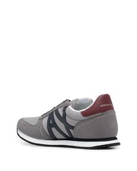 Chaussures de sport grises Armani Exchange