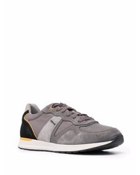 Chaussures de sport grises Geox