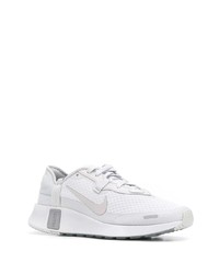 Chaussures de sport grises Nike