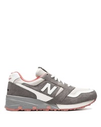 Chaussures de sport grises New Balance