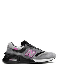 Chaussures de sport grises New Balance