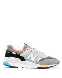 Chaussures de sport grises New Balance