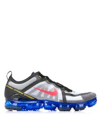 Chaussures de sport grises Nike