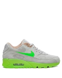 Chaussures de sport grises Nike