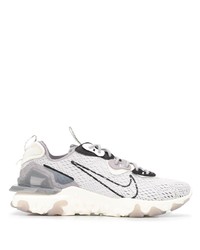 Chaussures de sport grises Nike