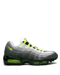 Chaussures de sport grises Nike