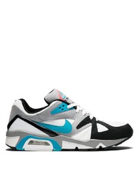 Chaussures de sport grises Nike