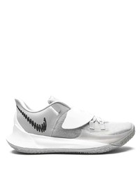 Chaussures de sport grises Nike