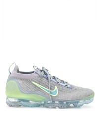 Chaussures de sport grises Nike