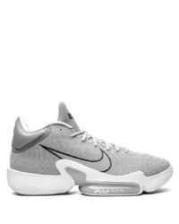 Chaussures de sport grises Nike