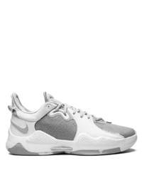 Chaussures de sport grises Nike