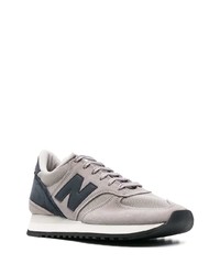 Chaussures de sport grises New Balance