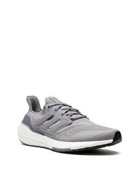 Chaussures de sport grises adidas