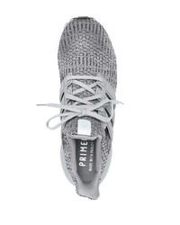 Chaussures de sport grises adidas