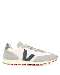 Chaussures de sport grises Veja