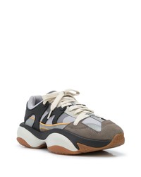 Chaussures de sport grises Puma