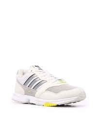 Chaussures de sport grises adidas