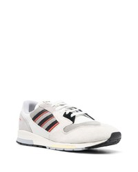 Chaussures de sport grises adidas